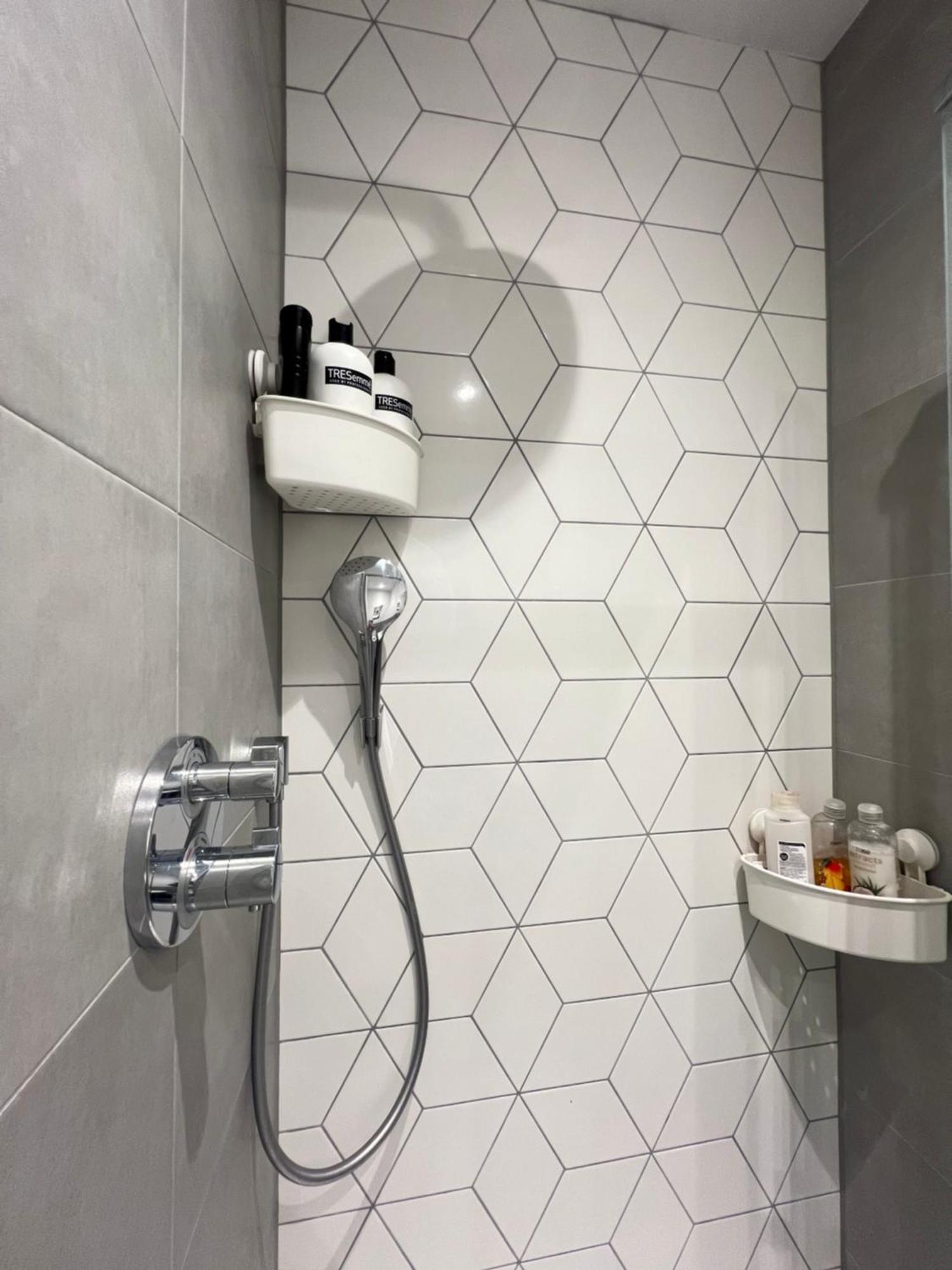 London Heathrow Airport Apartment Voyager House Terminal 12345 - Ev Electric And Parking Available Hillingdon Exterior foto